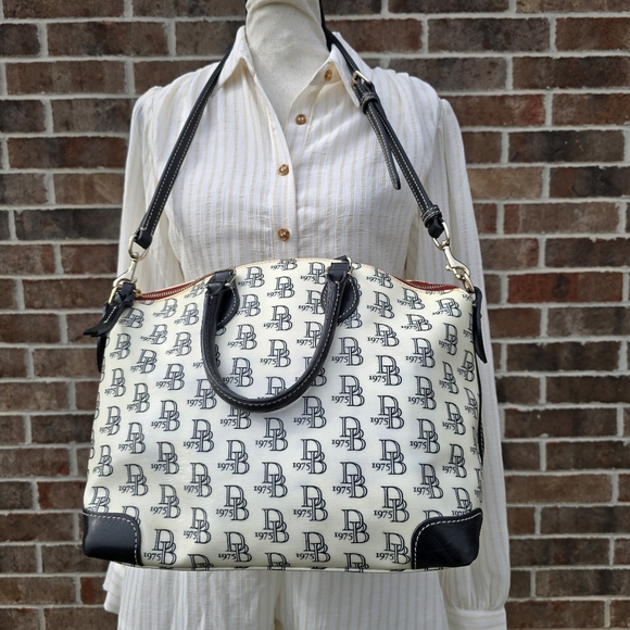 Dooney & Bourke 1975 Logo Satchel Cream Black Red Interior Shoulder Bag - Picture 6 of 14